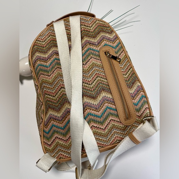 🎈soldUC🎈Tommy Bahama Backpack - Picture 3 of 16